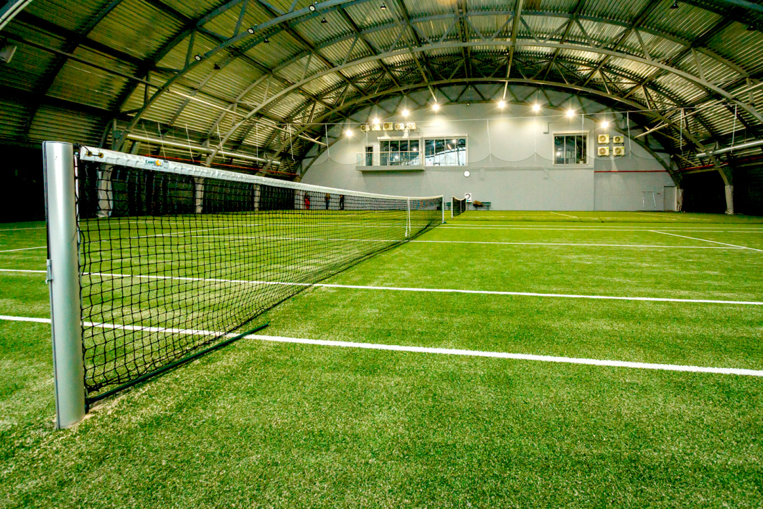 Теннисный корт